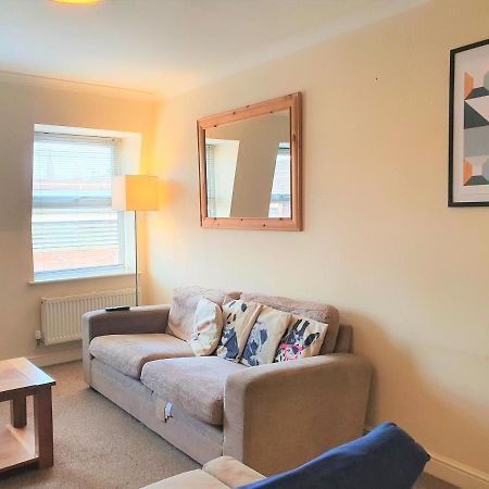 Old Town Central Apartments Swindon Dış mekan fotoğraf