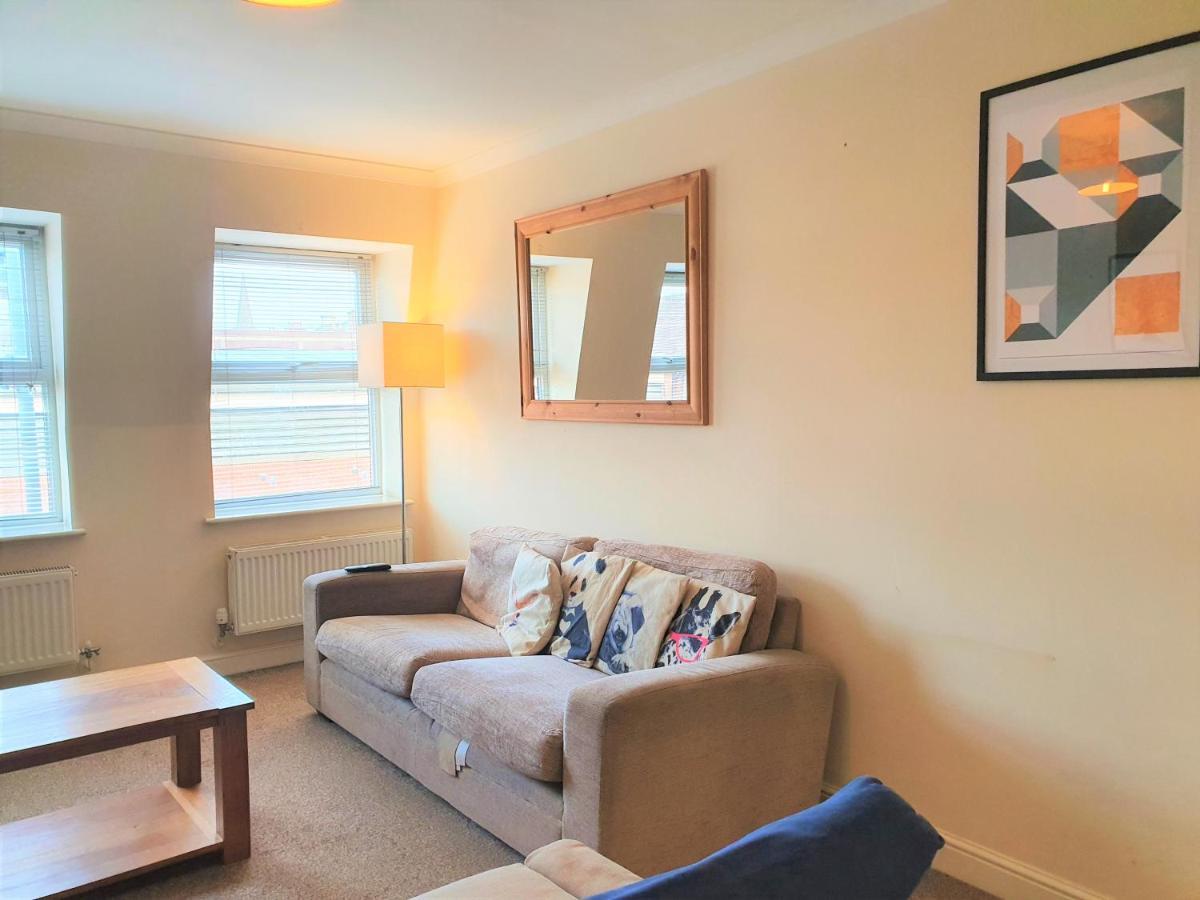 Old Town Central Apartments Swindon Dış mekan fotoğraf