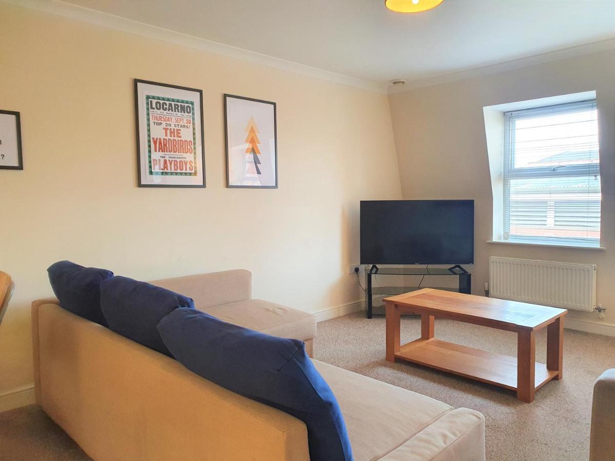 Old Town Central Apartments Swindon Dış mekan fotoğraf