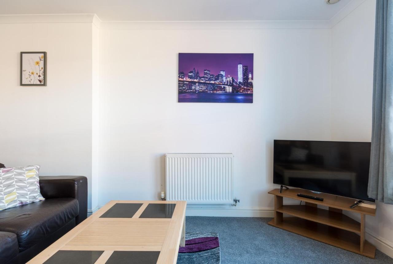 Old Town Central Apartments Swindon Dış mekan fotoğraf