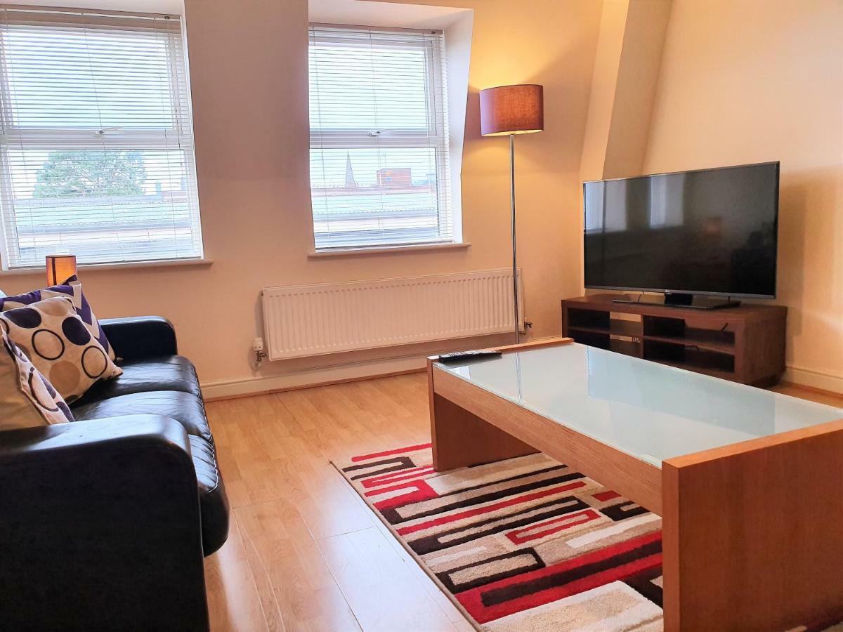 Old Town Central Apartments Swindon Dış mekan fotoğraf